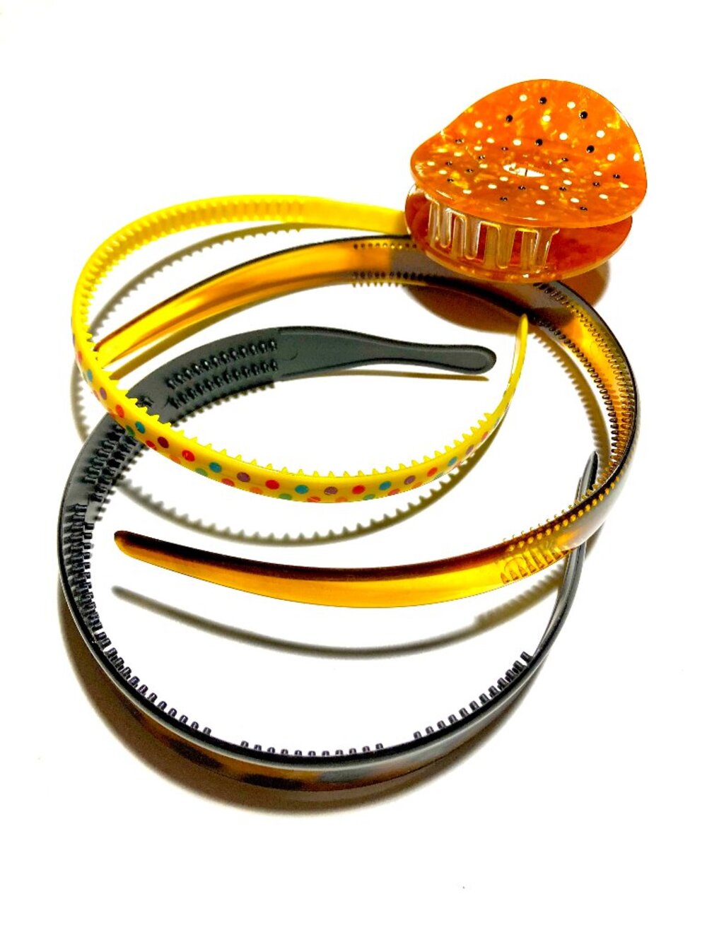 A Treat for your hair: 1 Donut Clip and 3 Headbands